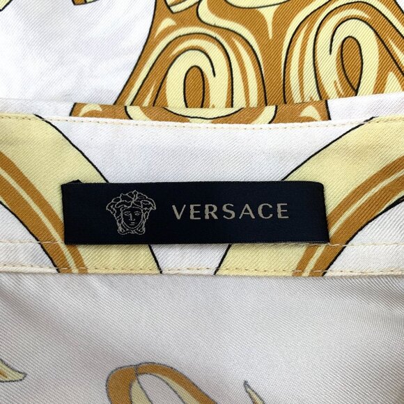 Versace Baroque Print Button-Up Silk Shirt - Picture 5 of 8